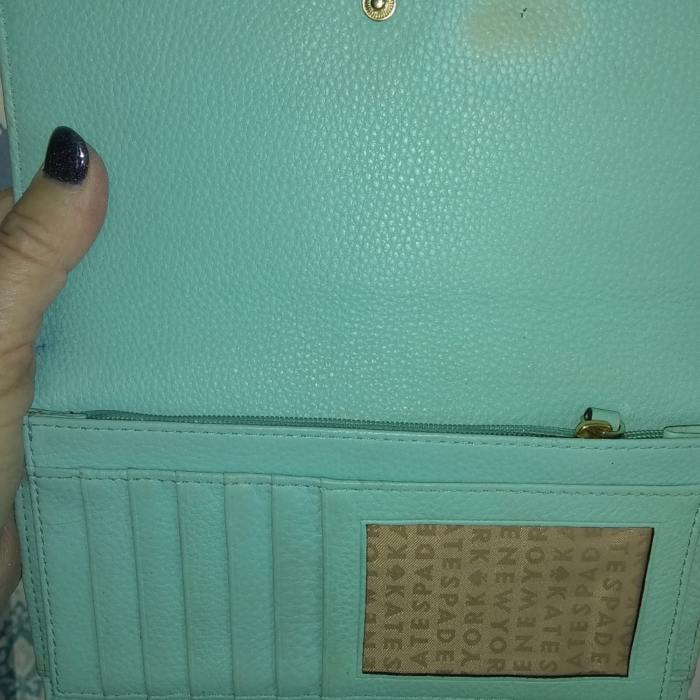 Kate Spade Leather Wallet, trifold - Picture 3 of 4